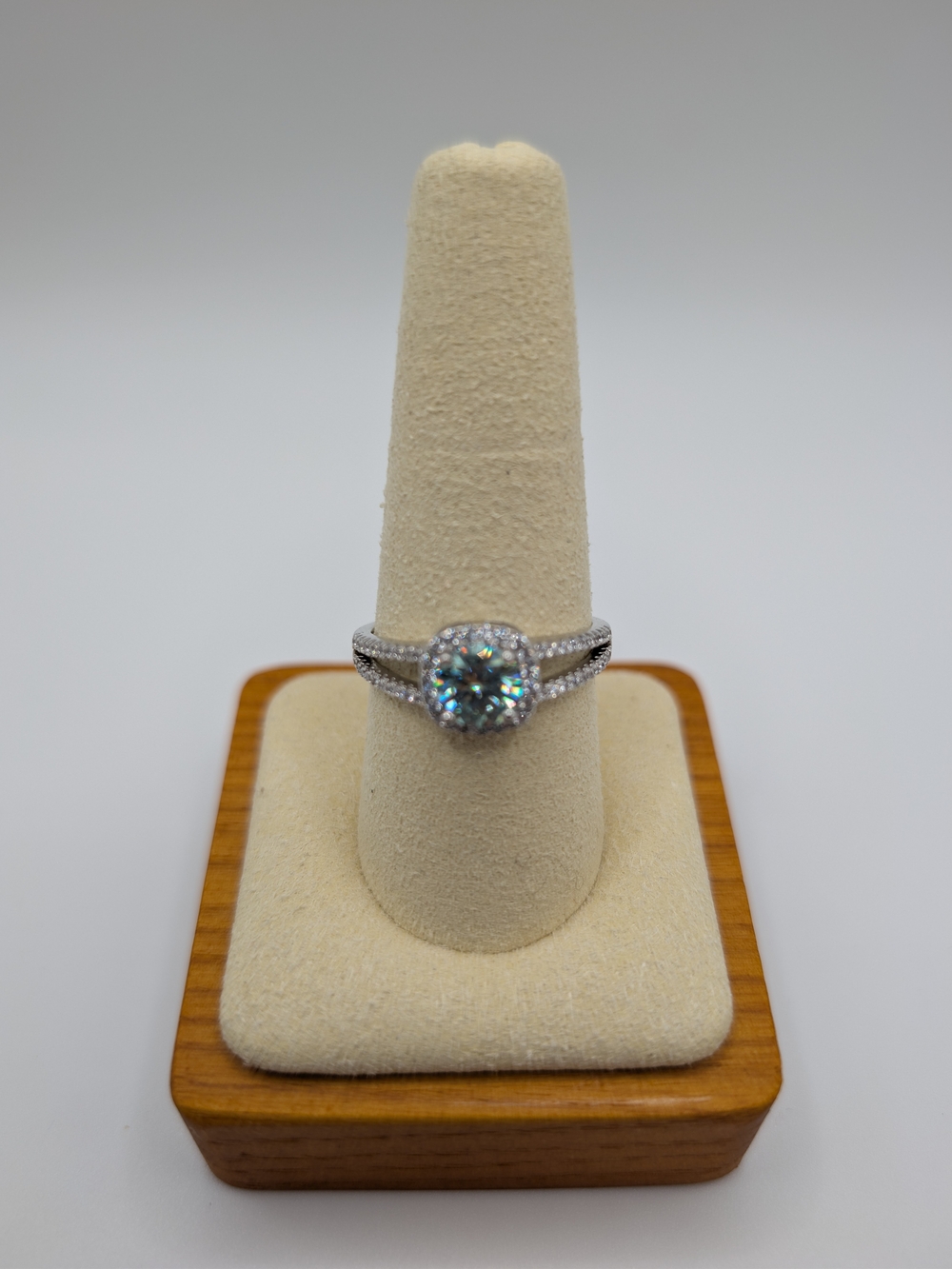 GRA Certified Blue-Green Moissanite Halo Split-Shank Ring Size 9